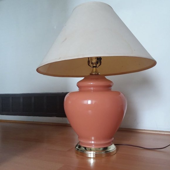 Vintage Coral Ceramic Lamp - Picture 7 of 9